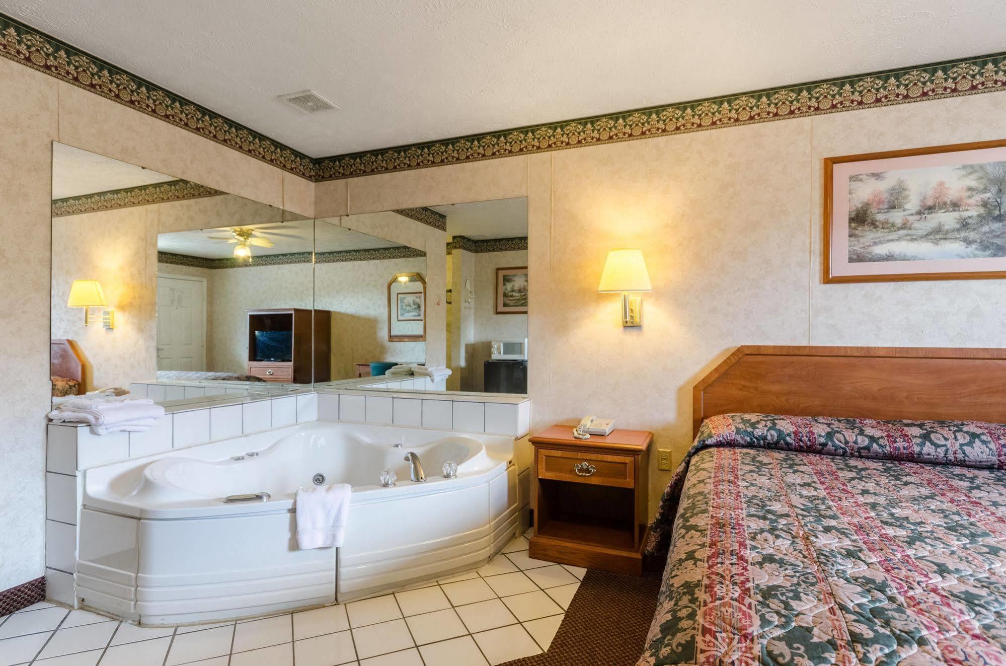 Deerfield Inn Parsons Buitenkant foto